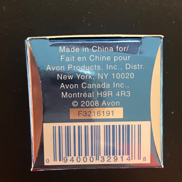 NWT Avon Classic Stud Earrings Silvertone - Picture 6 of 6